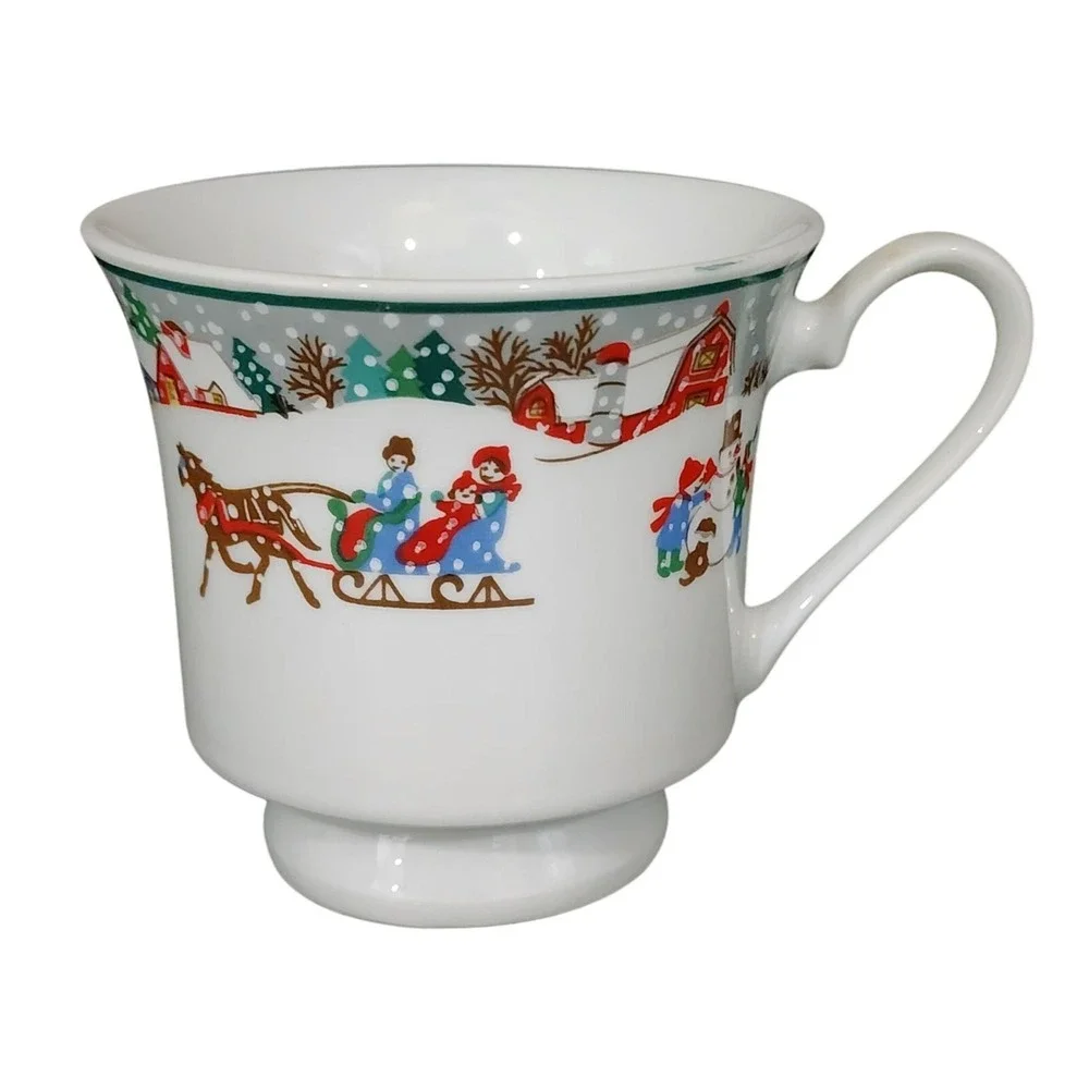 Vintage Christmas Wonderland Porcelain China 20pc‎ Dinnerware Set Holiday Design